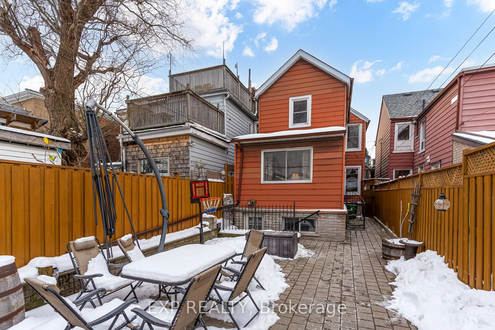 389 Delaware Ave