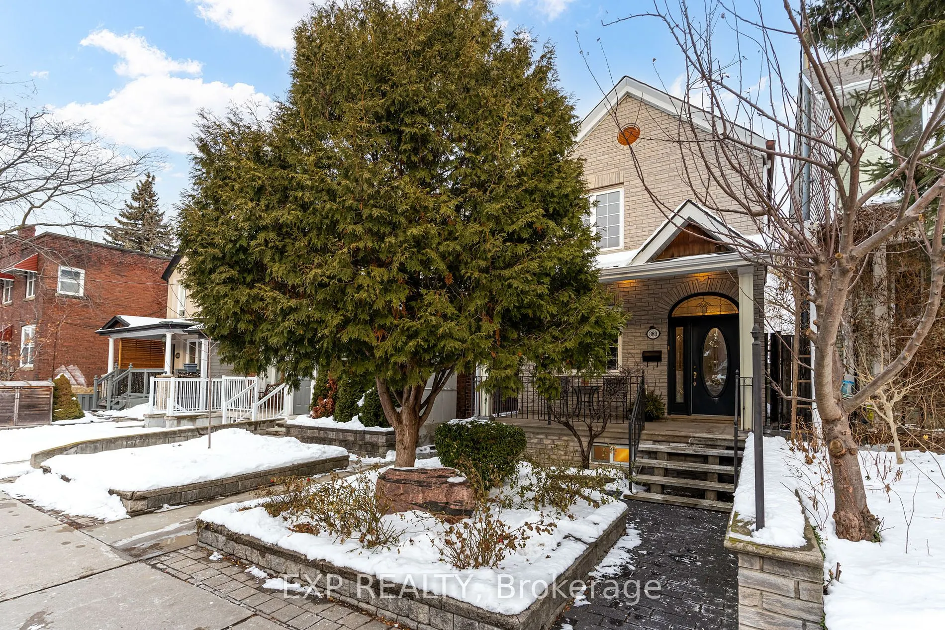 389 Delaware Ave