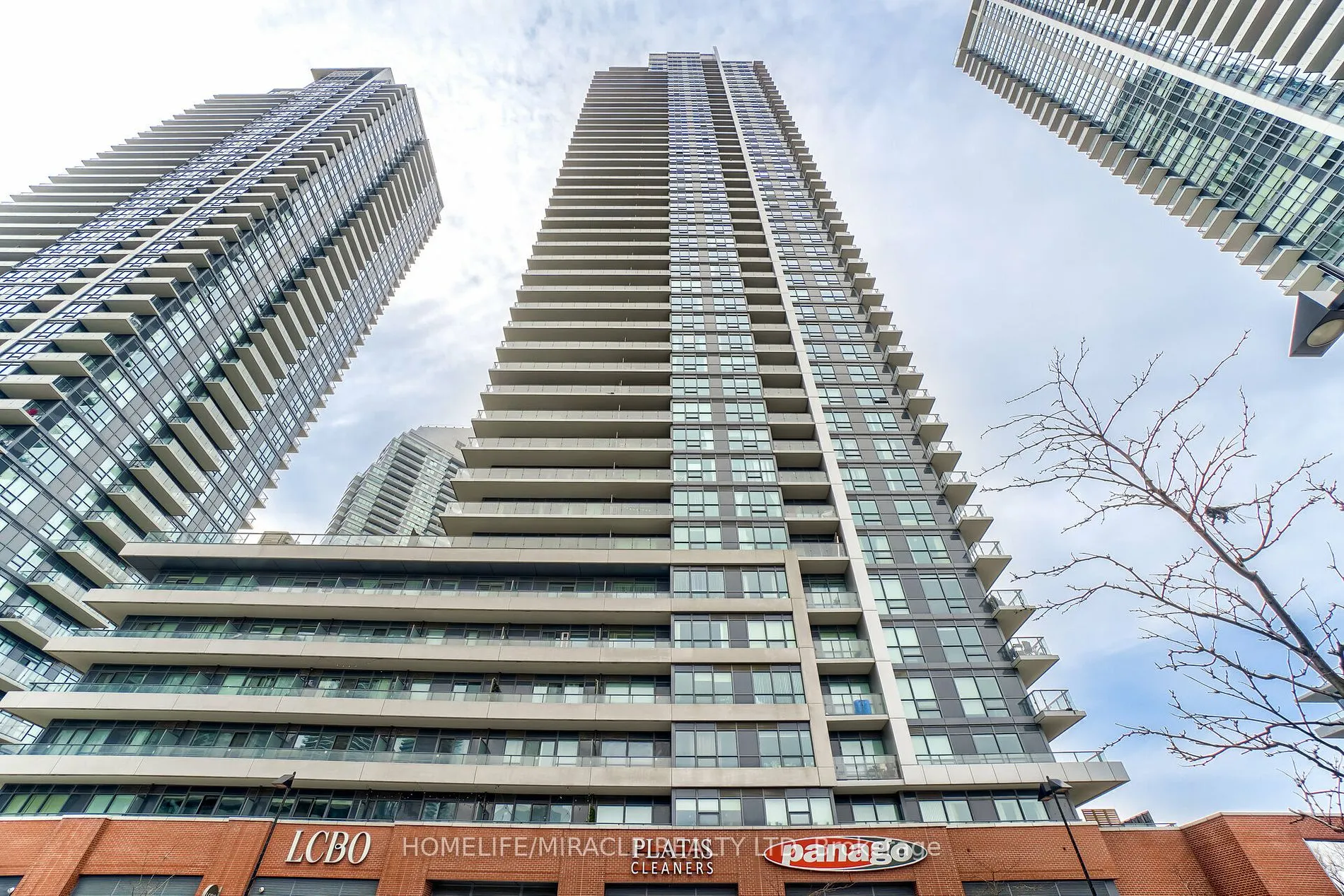 2220 Lake Shore Blvd W, #4208