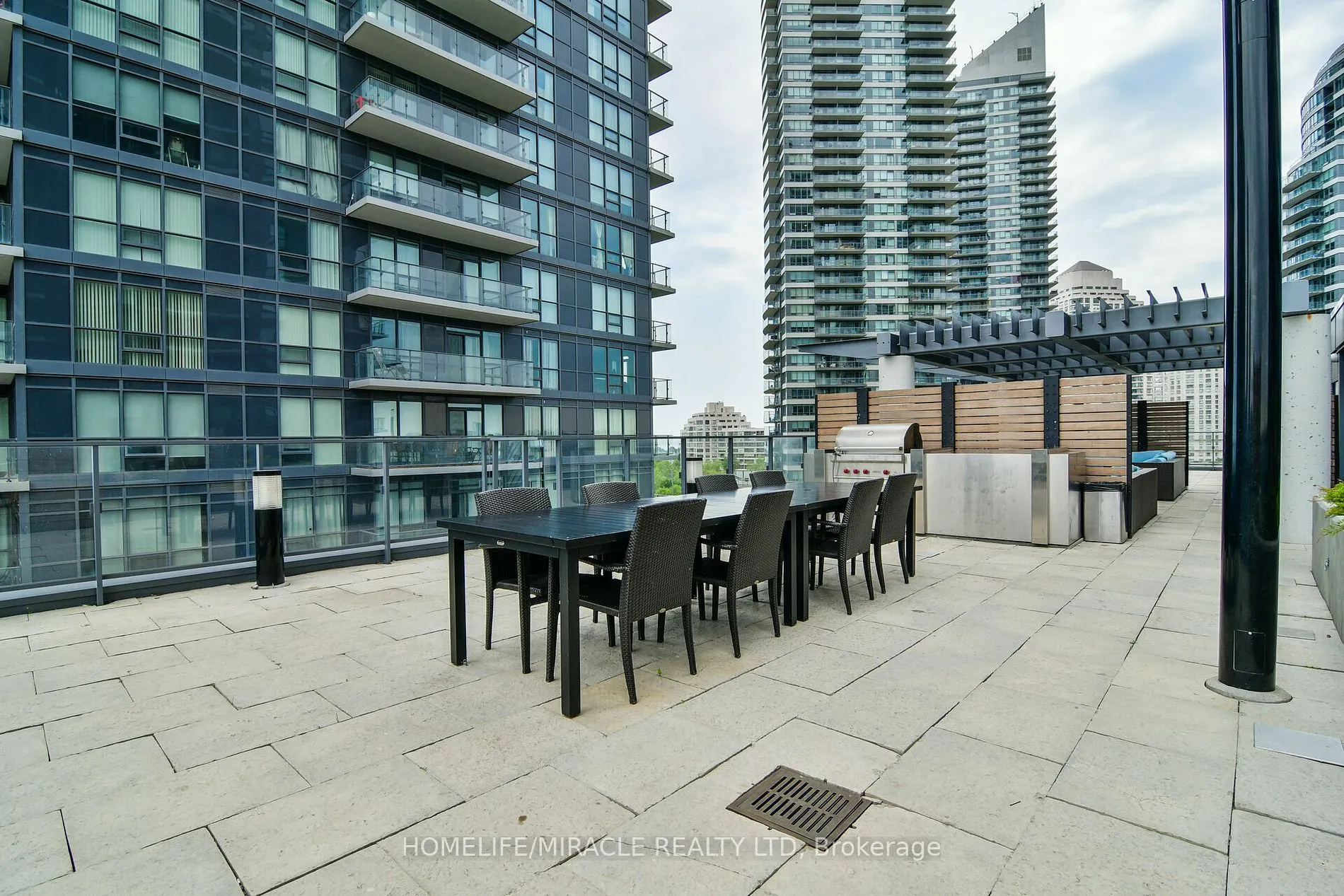 2220 Lake Shore Blvd W, #4208