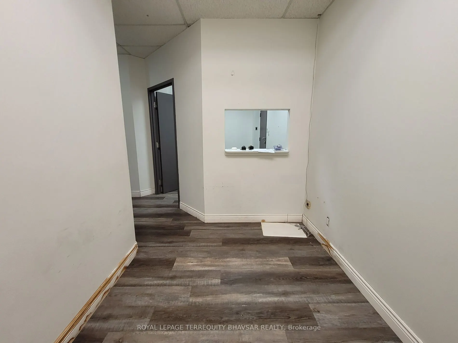 3530 Derry Road E, #103