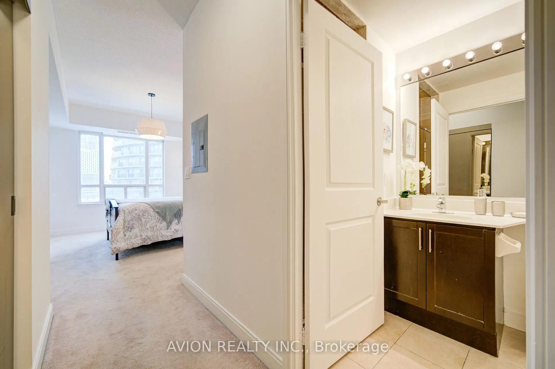 70 Absolute Ave, #1506