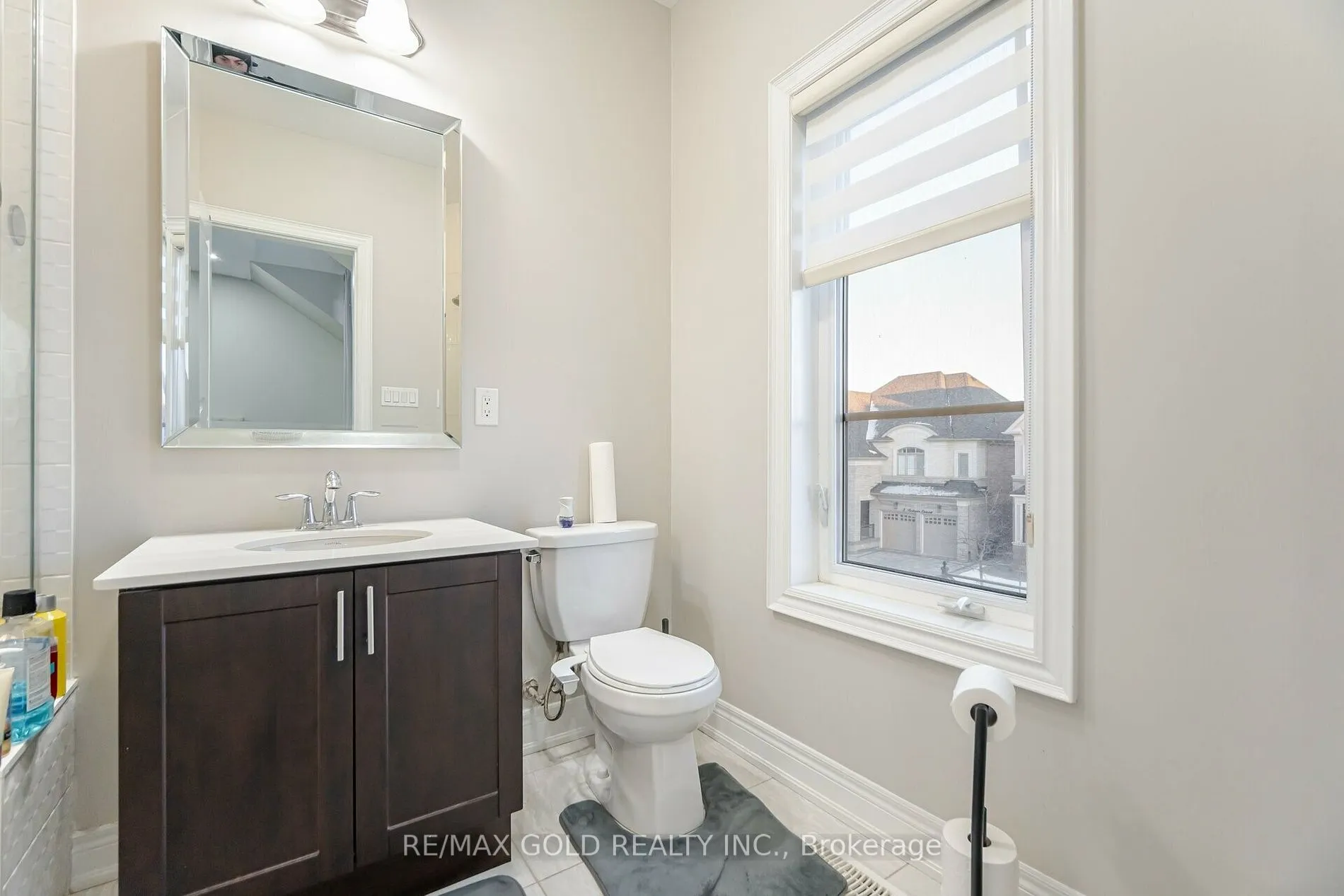 9 Bedouin Cres