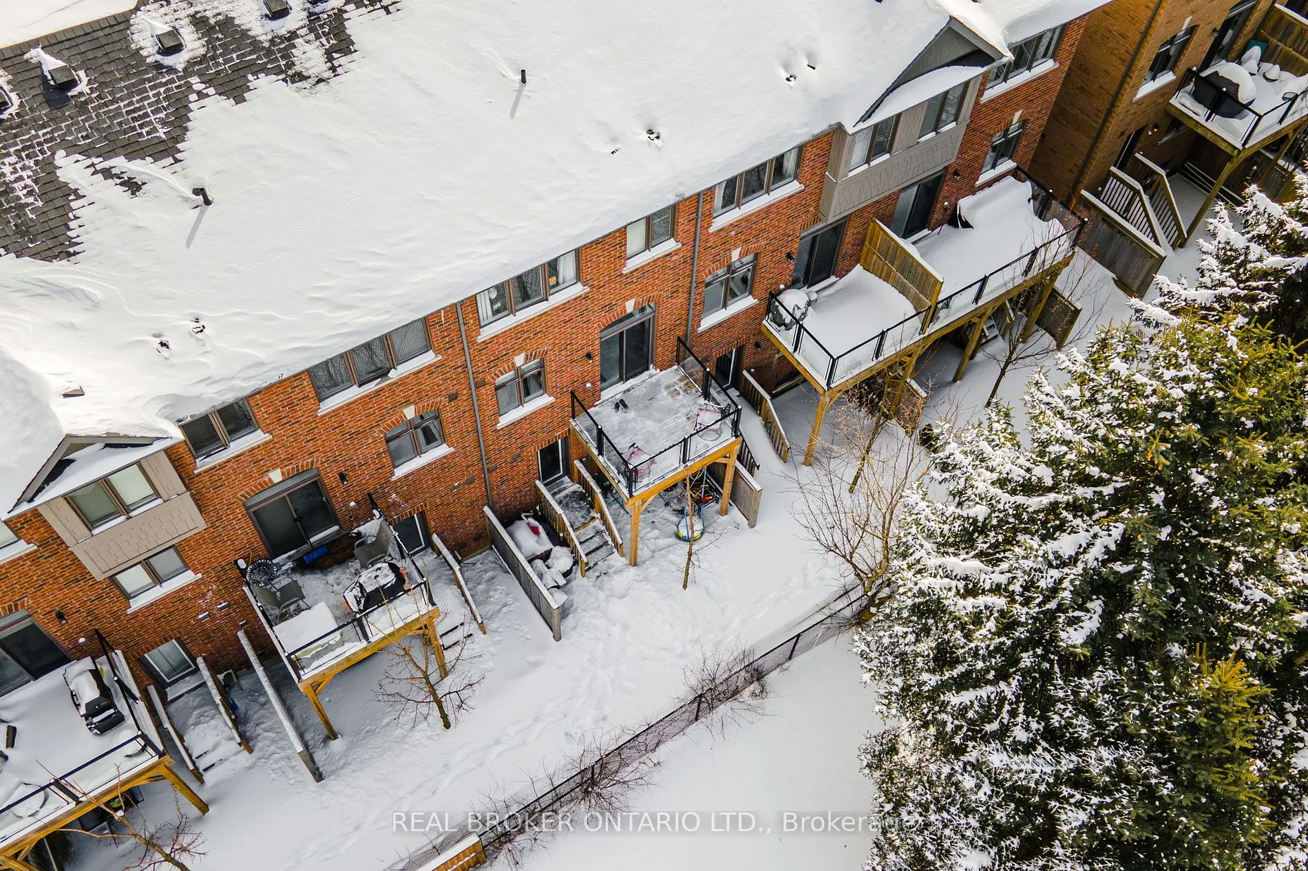 8 Whitehorn Lane