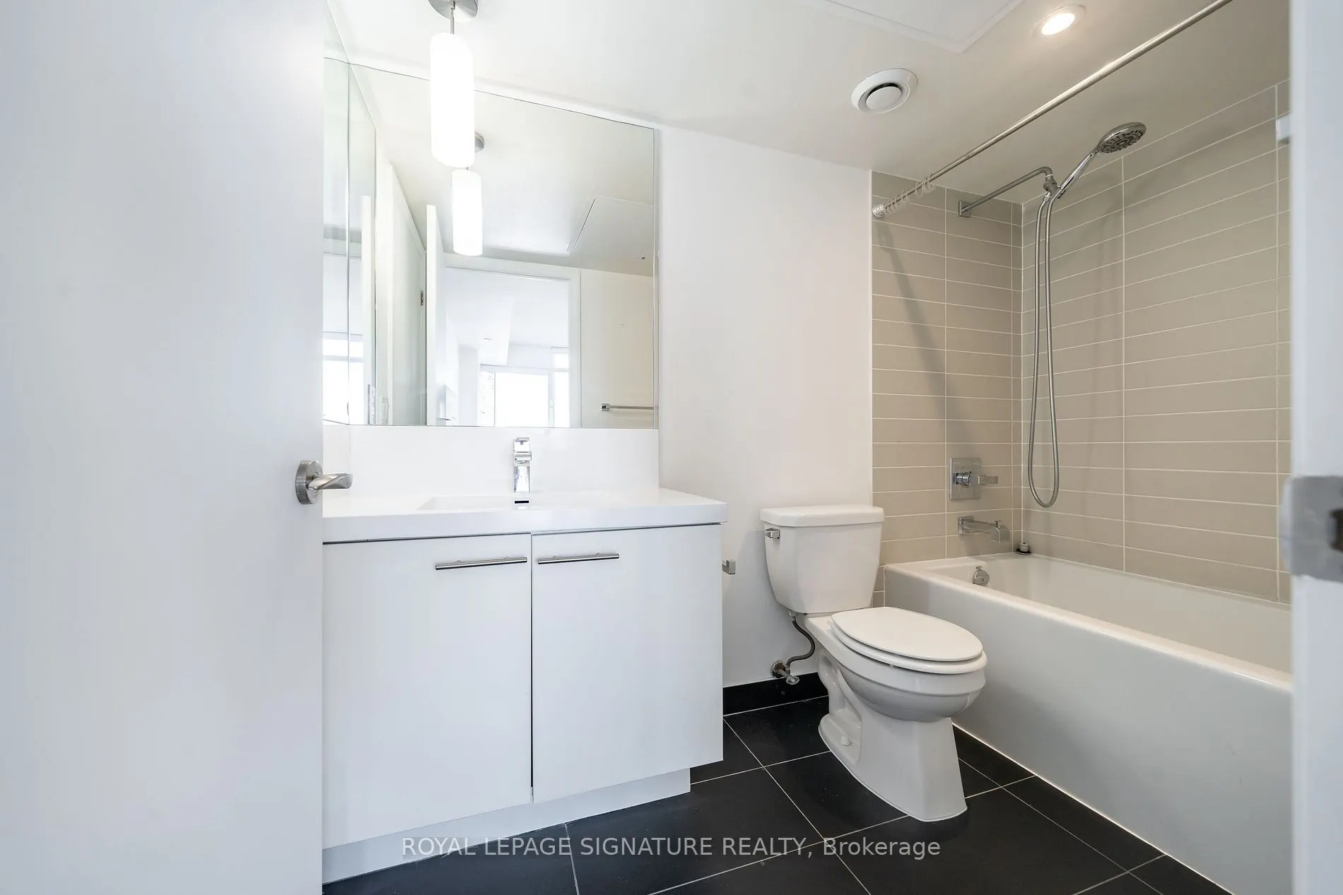 5 Valhalla Inn Rd, #1208
