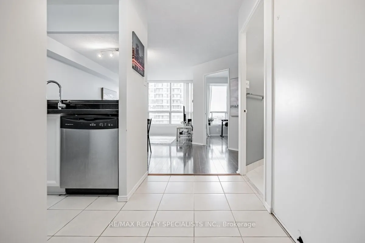 55 Elm Dr W, #2107