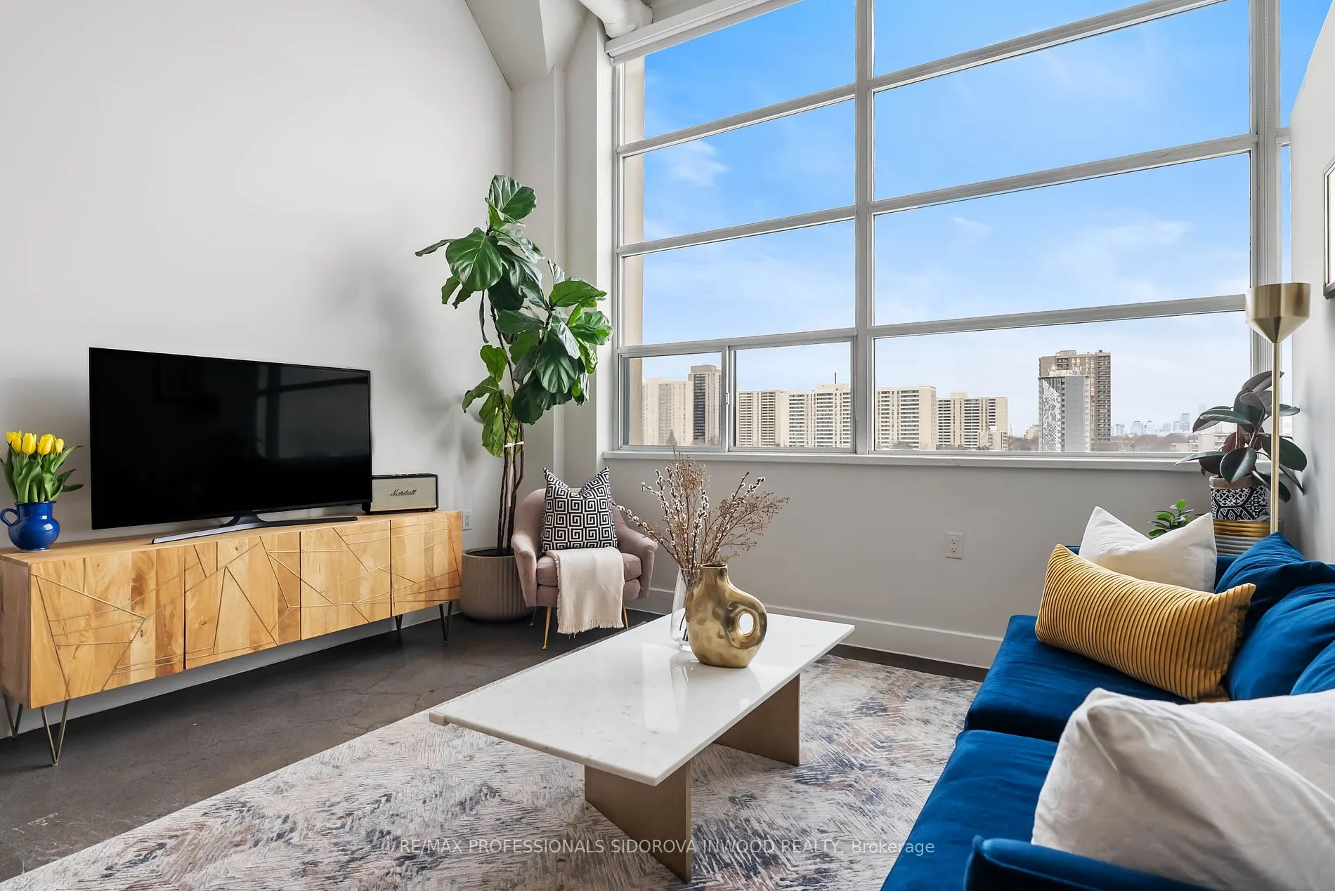 1001 Roselawn Ave, #429