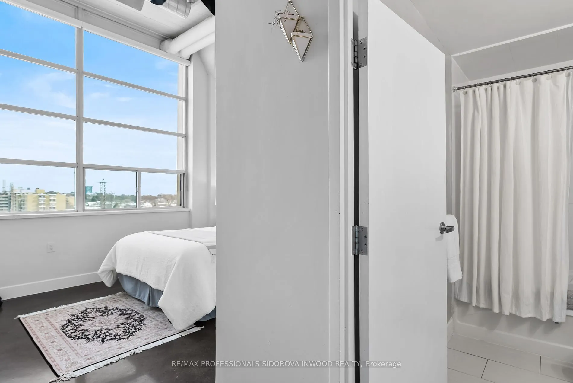 1001 Roselawn Ave, #429