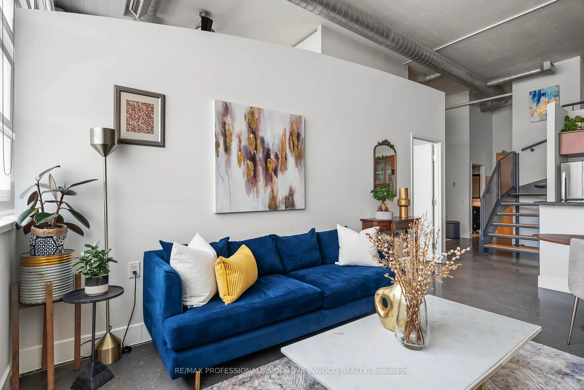 1001 Roselawn Ave, #429