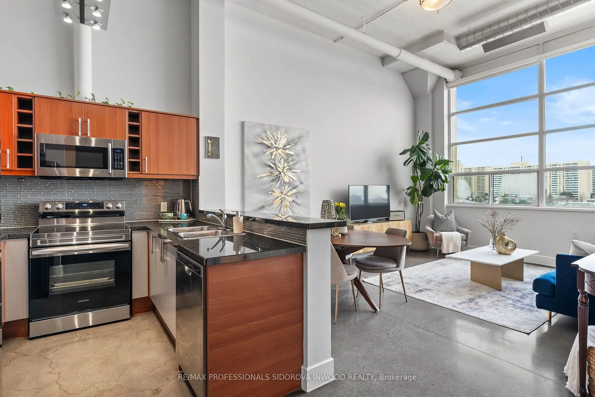 1001 Roselawn Ave, #429