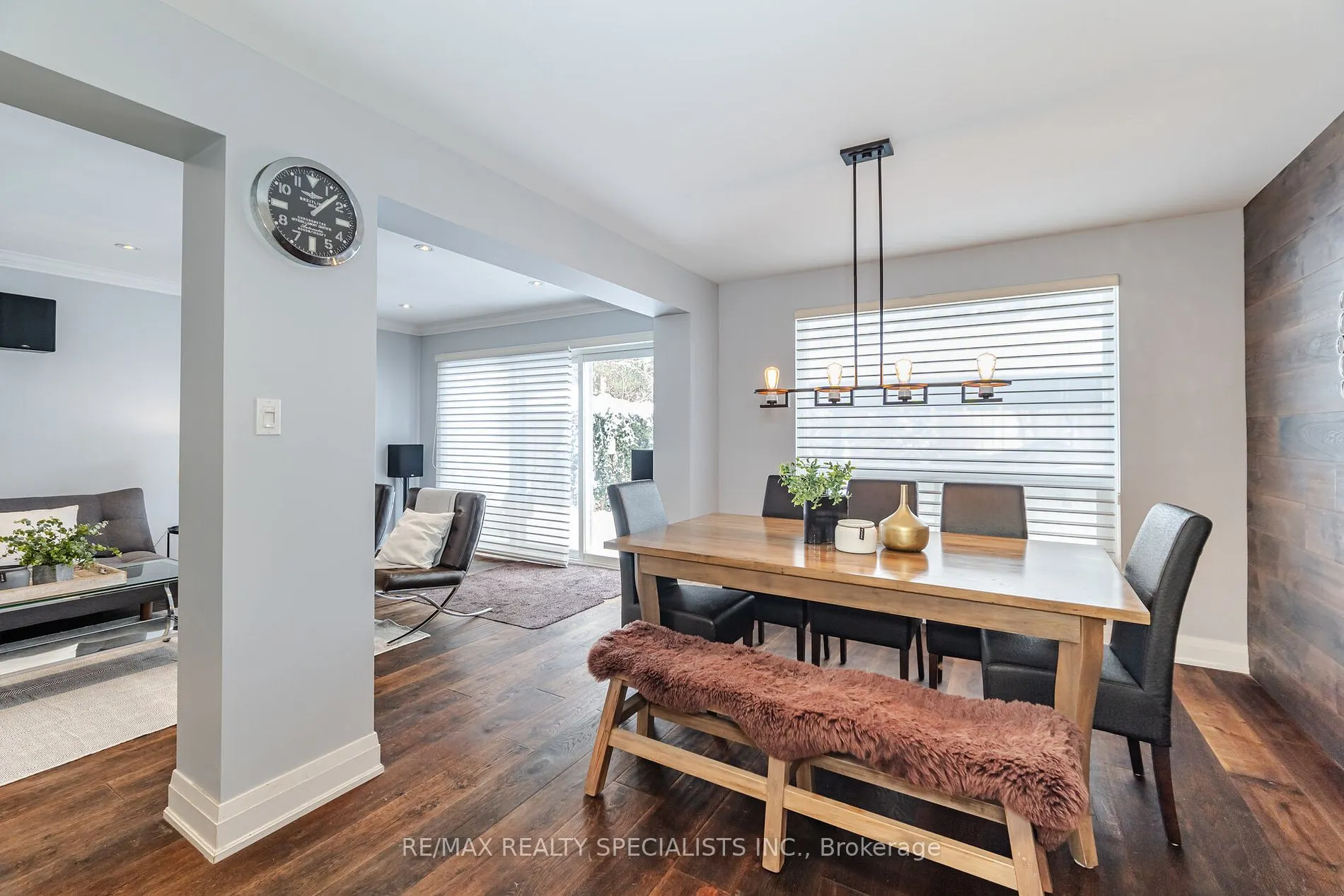 2244 Delkus Cres