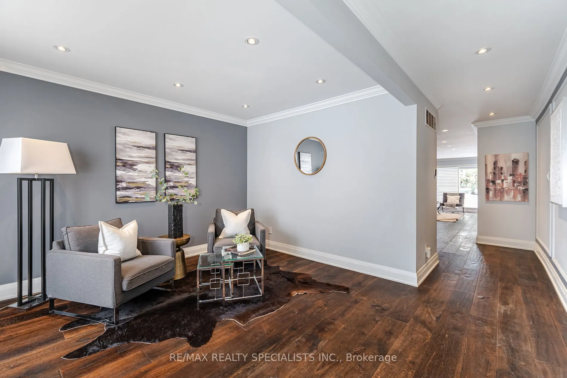 2244 Delkus Cres