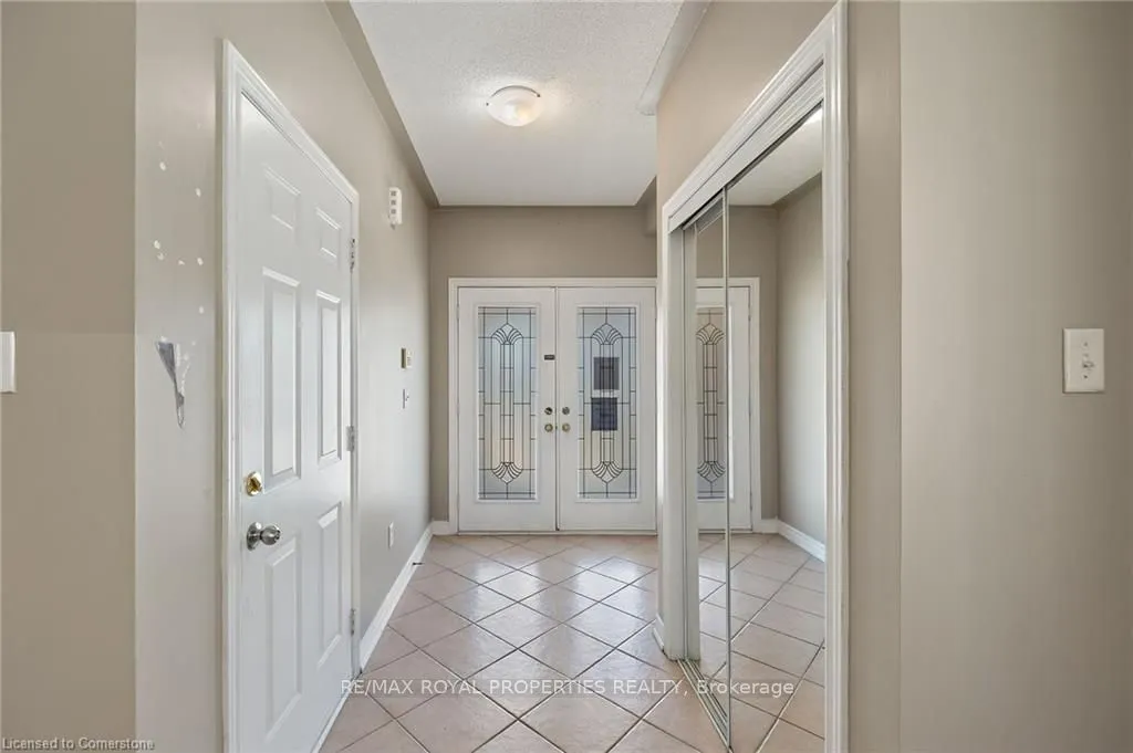 7173 Village Walk