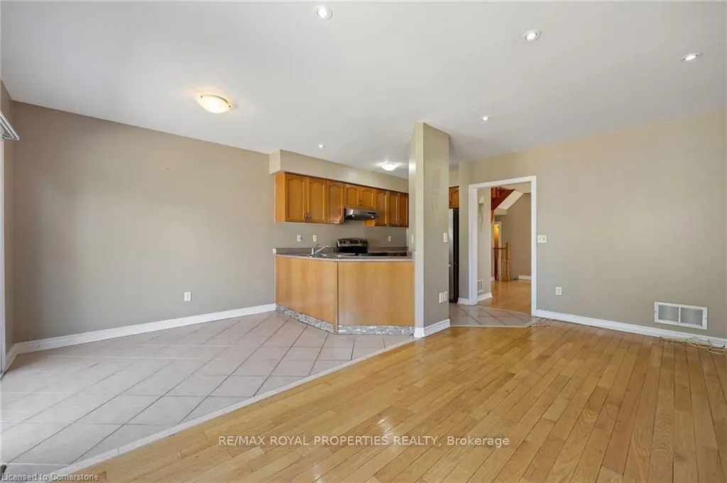 7173 Village Walk