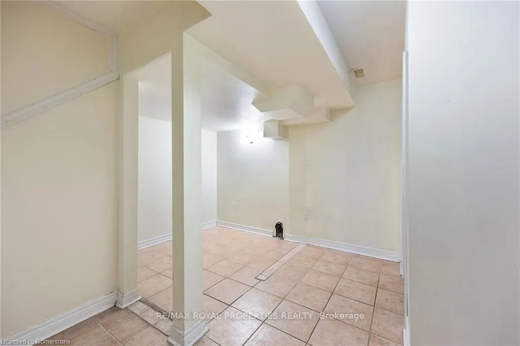 7173 Village Walk