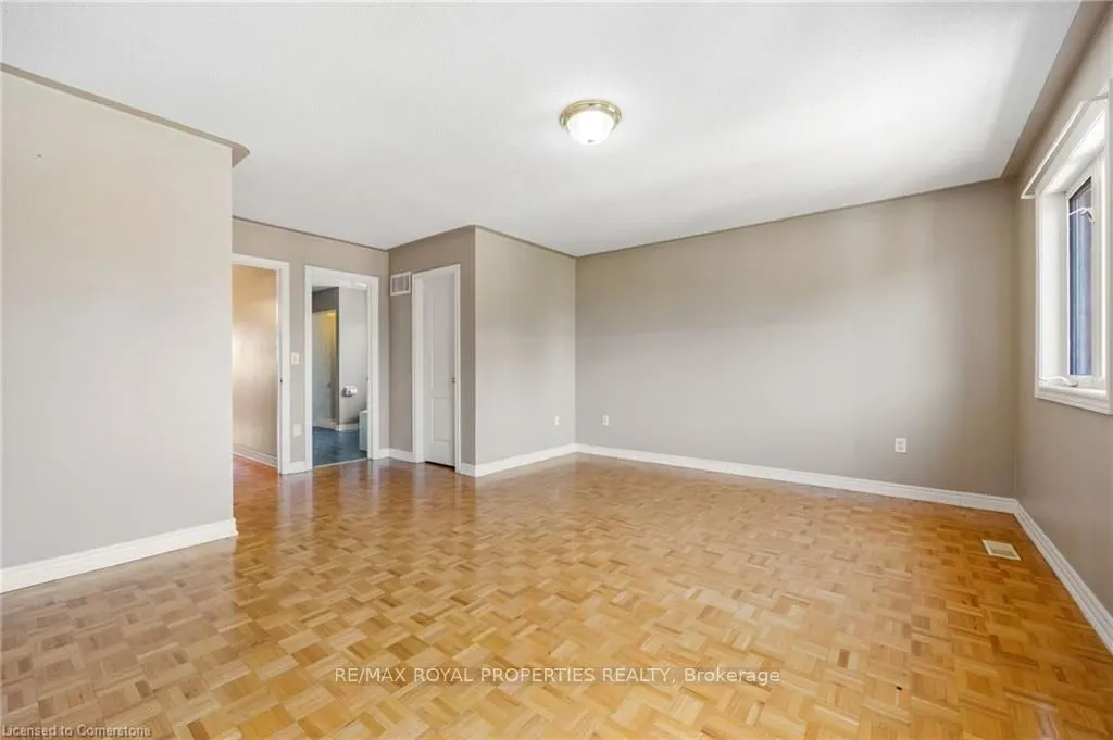 7173 Village Walk