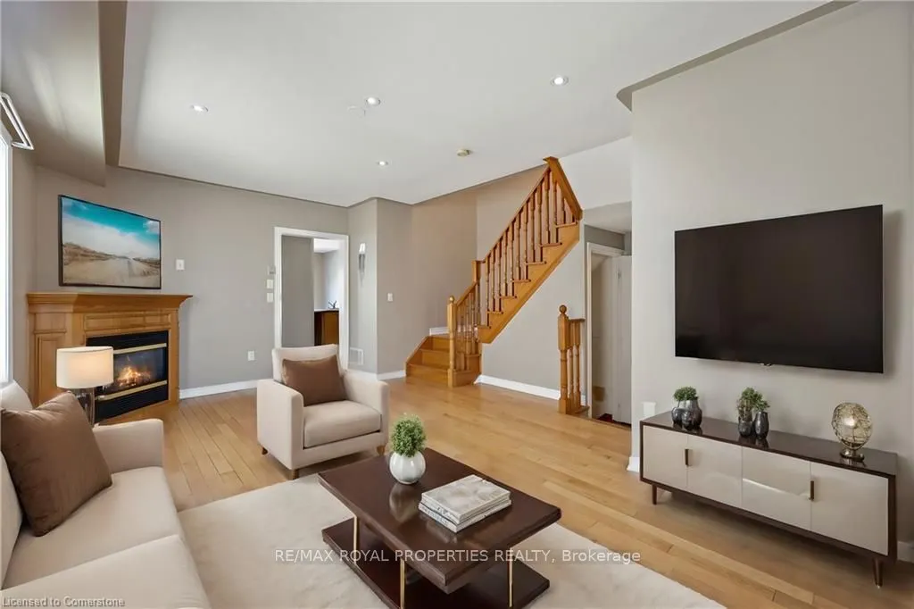 7173 Village Walk