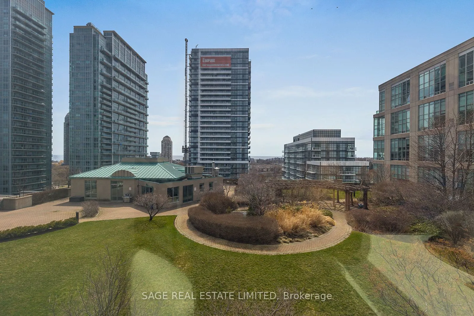 250 Manitoba St, #633