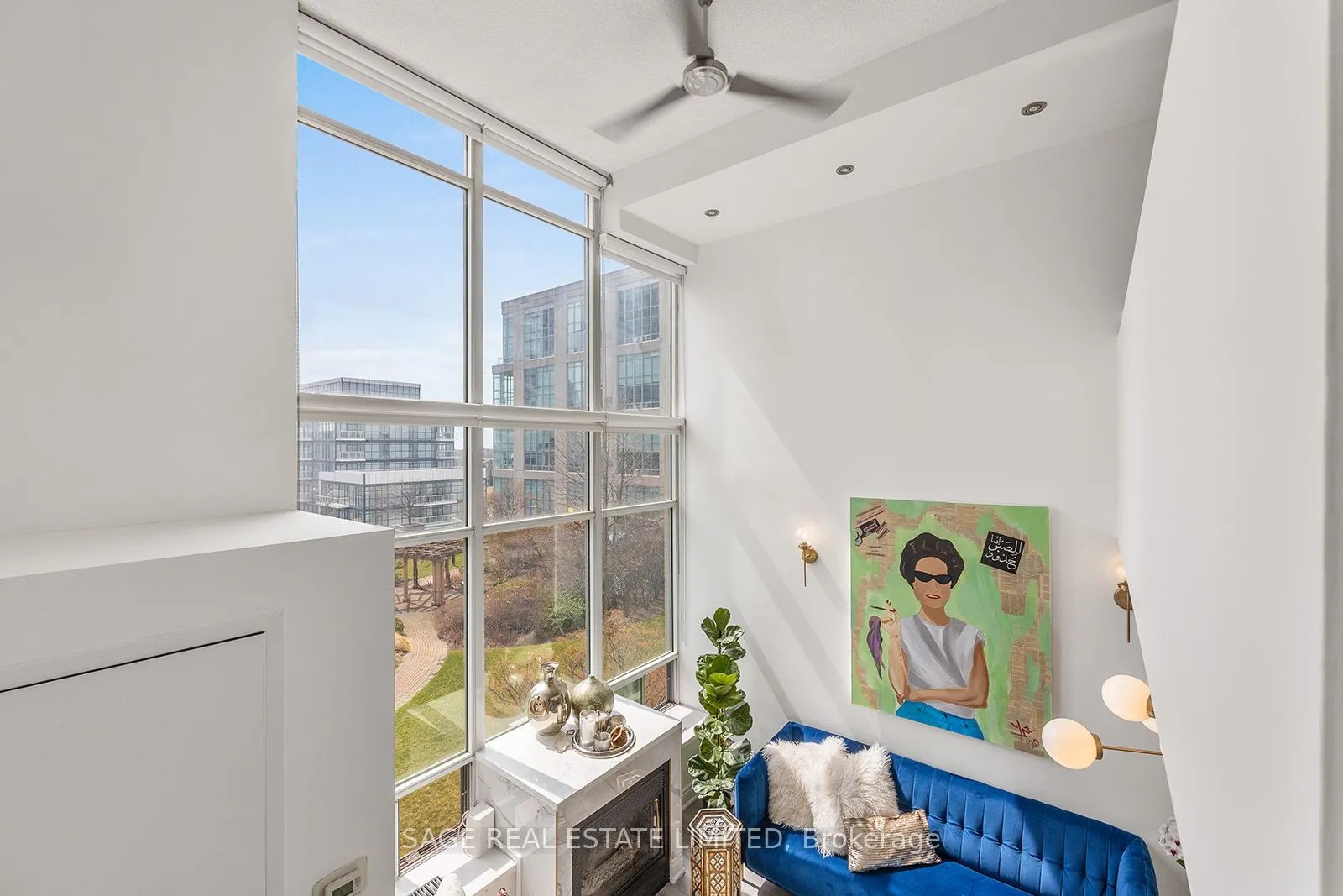 250 Manitoba St, #633
