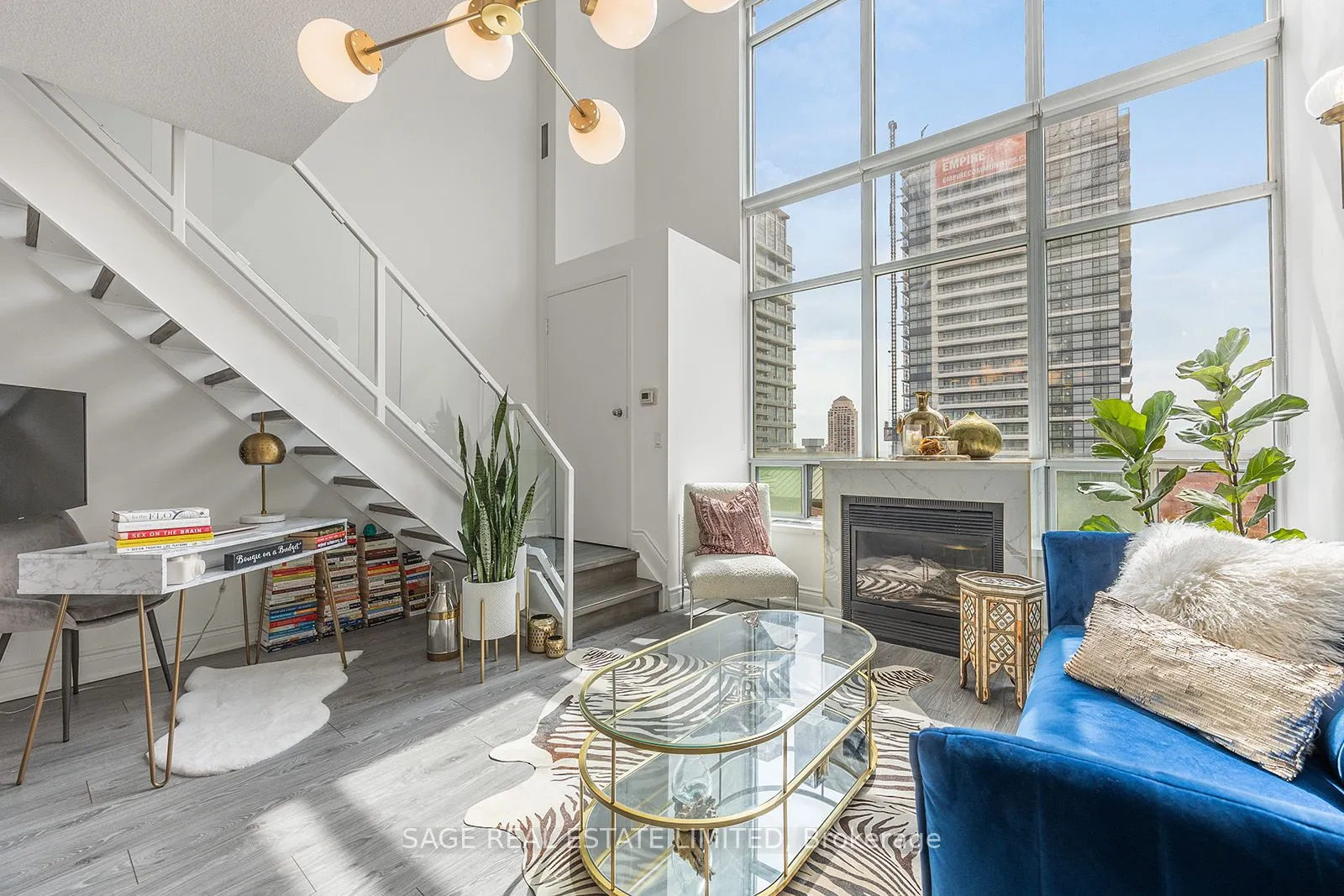 250 Manitoba St, #633