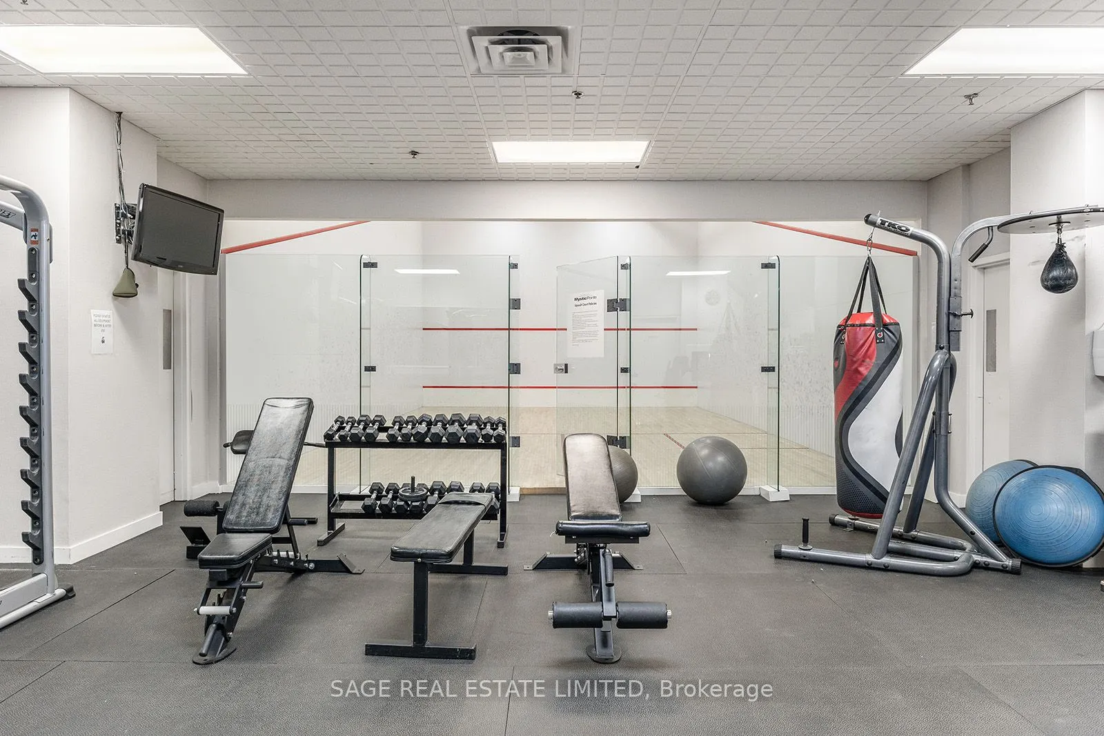 250 Manitoba St, #633