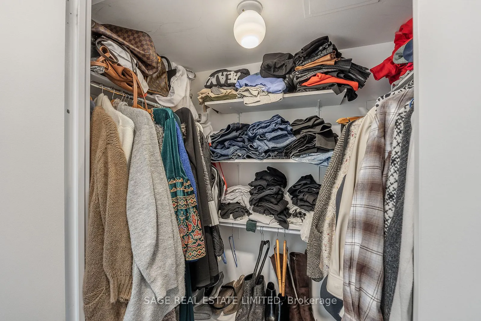 250 Manitoba St, #633