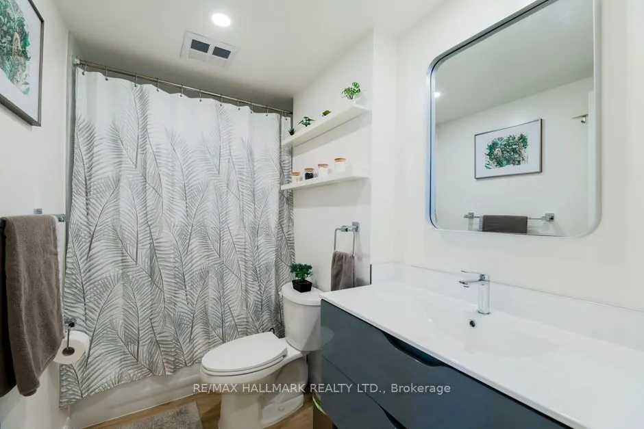2874 Keele St, #405