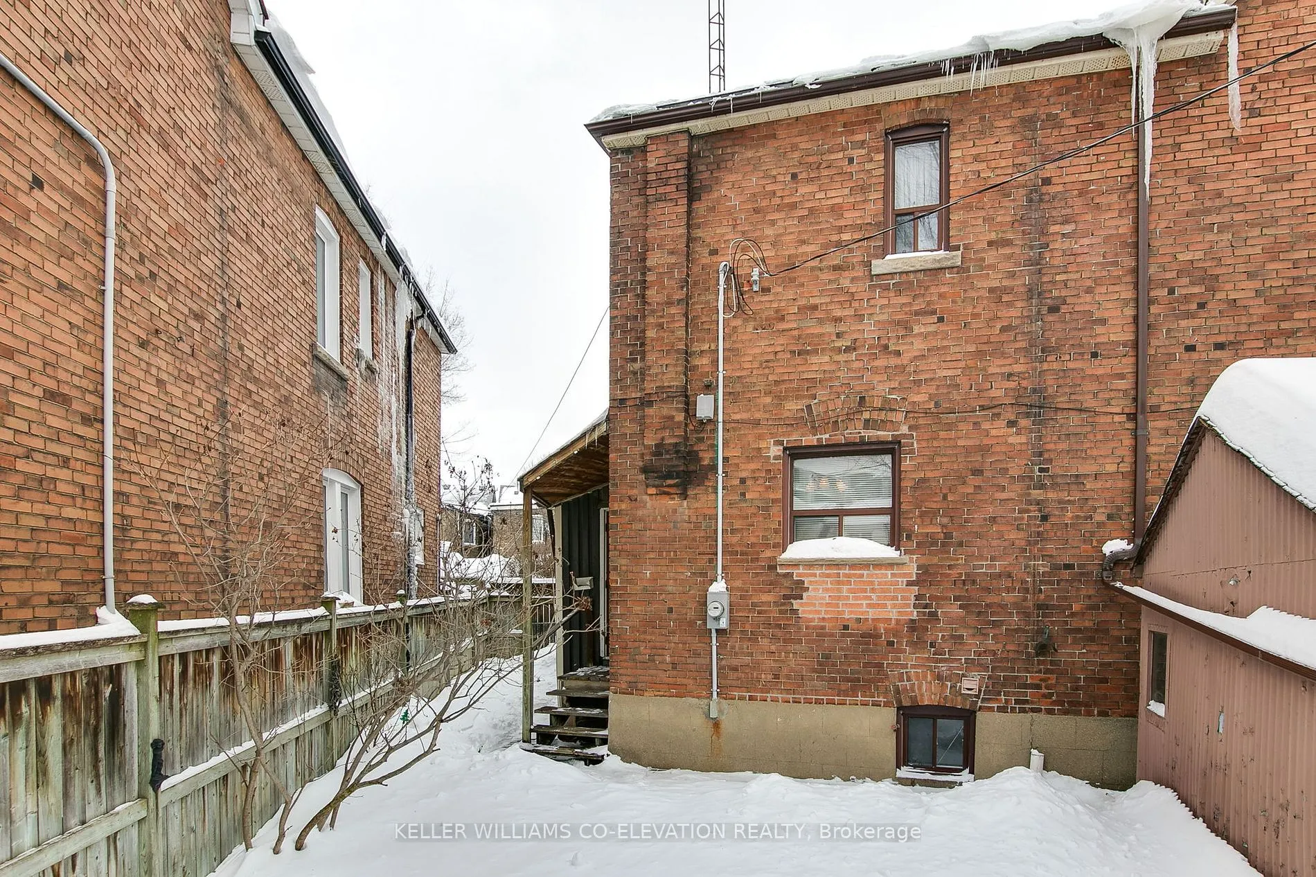 54 Hounslow Heath Rd