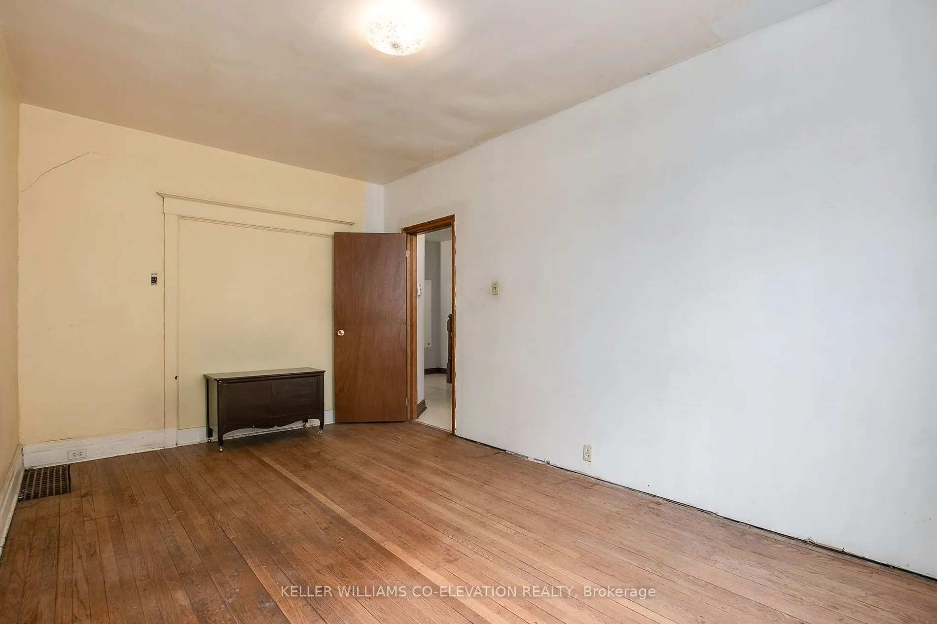 54 Hounslow Heath Rd