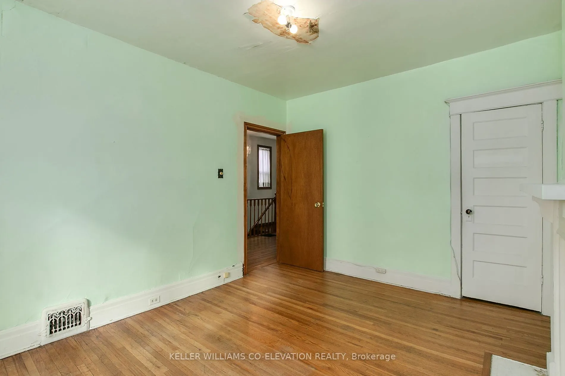 54 Hounslow Heath Rd