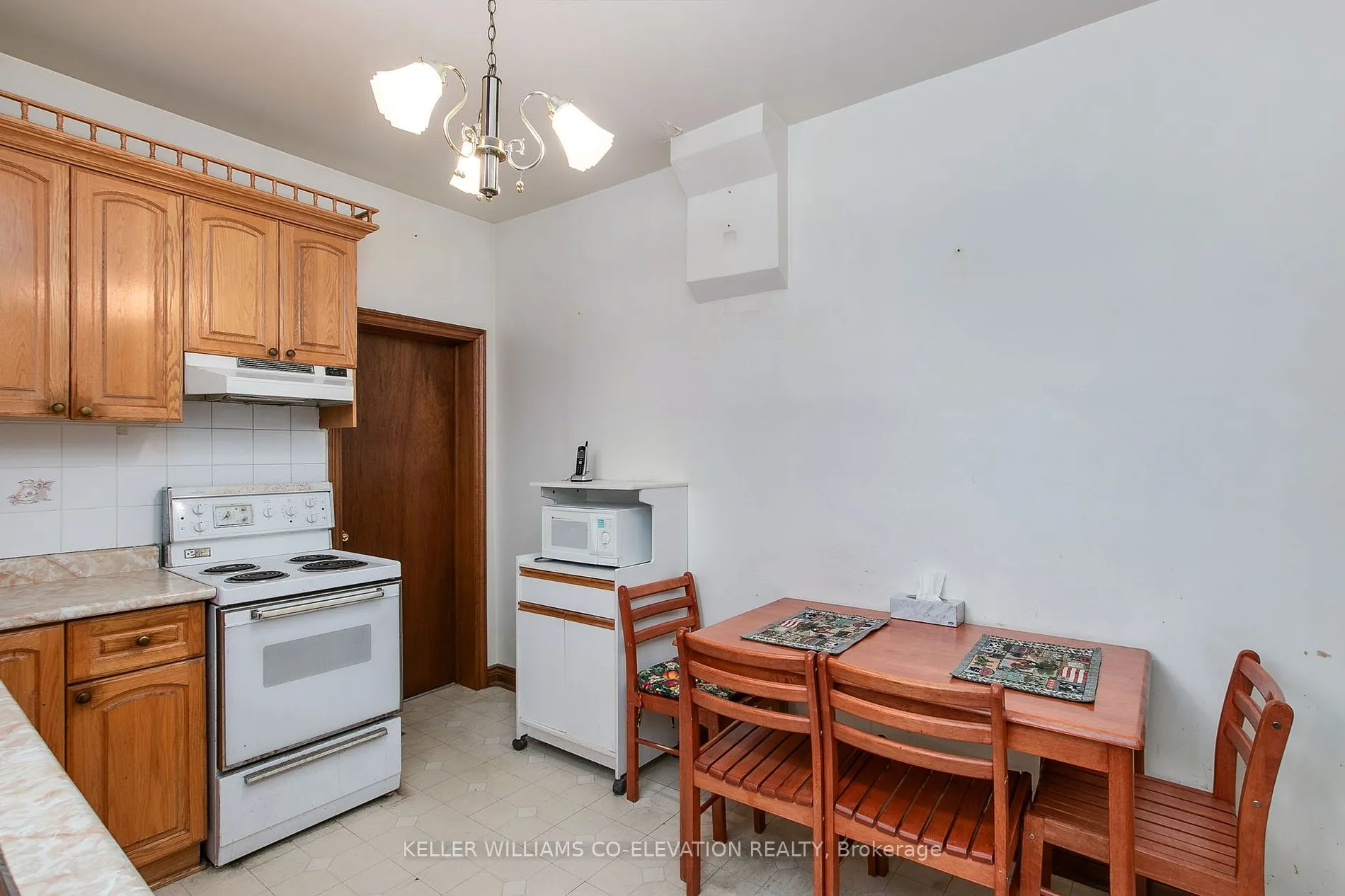 54 Hounslow Heath Rd