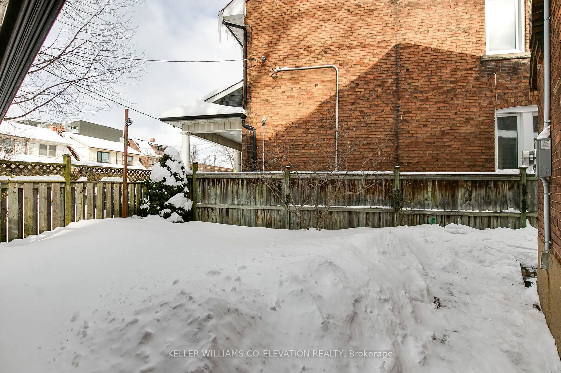 54 Hounslow Heath Rd