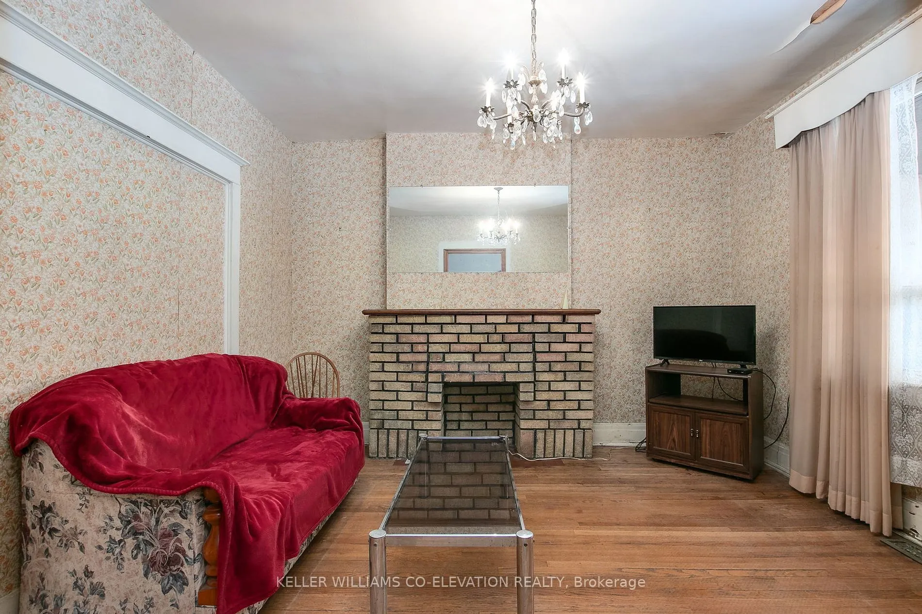 54 Hounslow Heath Rd