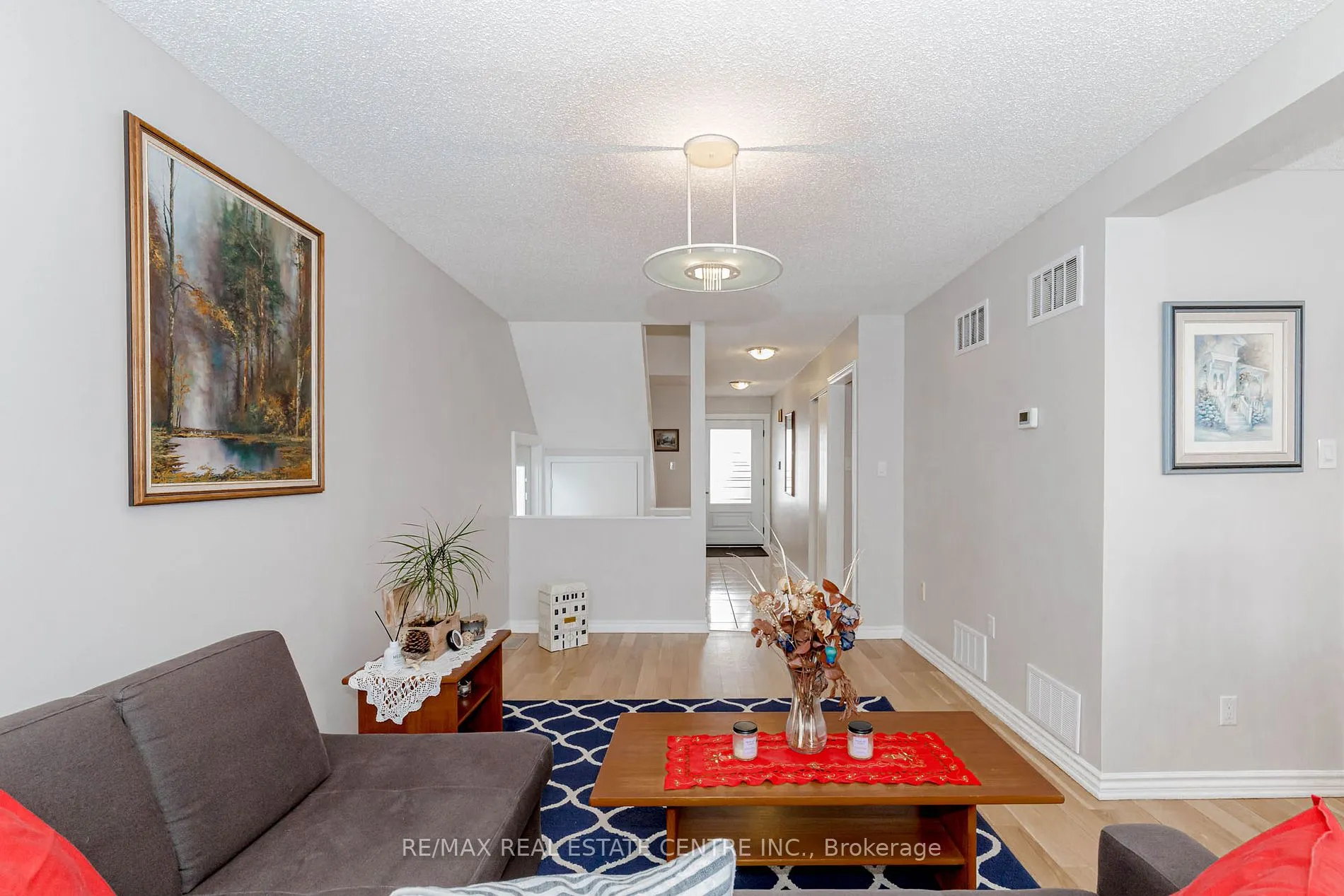 4155 Dursley Cres