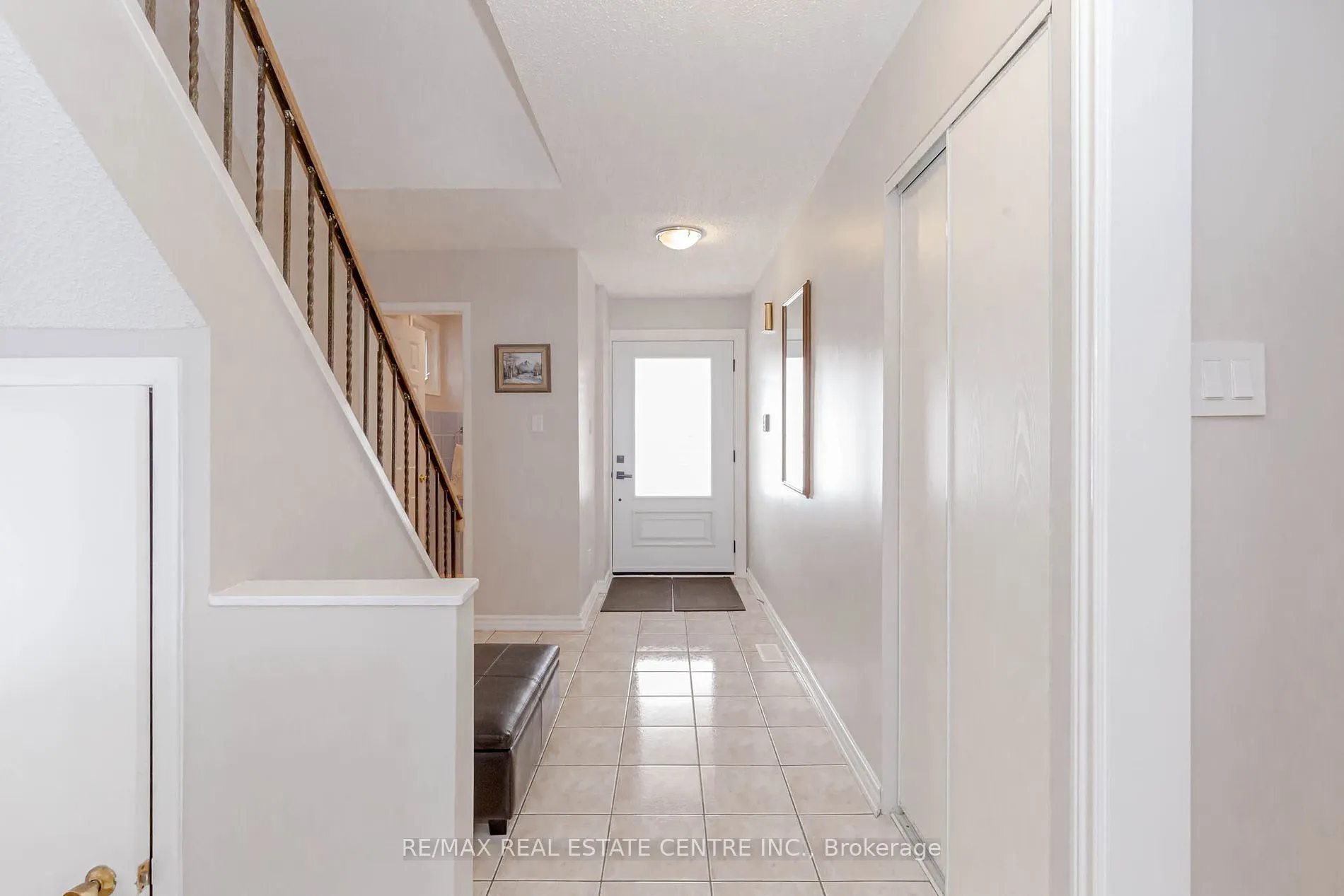 4155 Dursley Cres