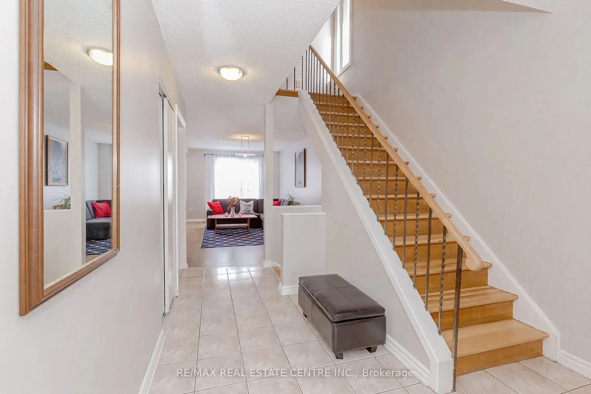 4155 Dursley Cres