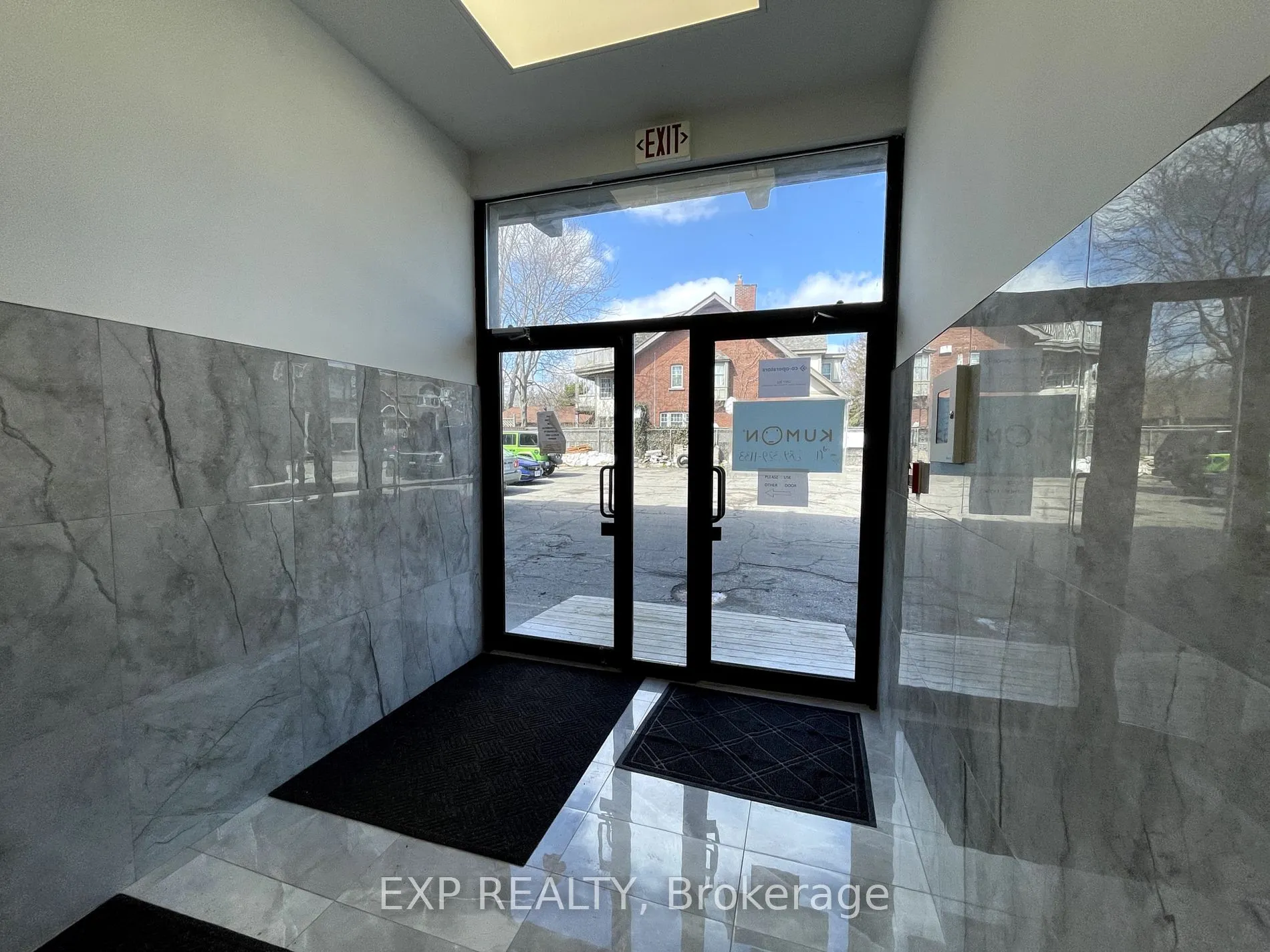 230 Lakeshore Road E, #205-5A