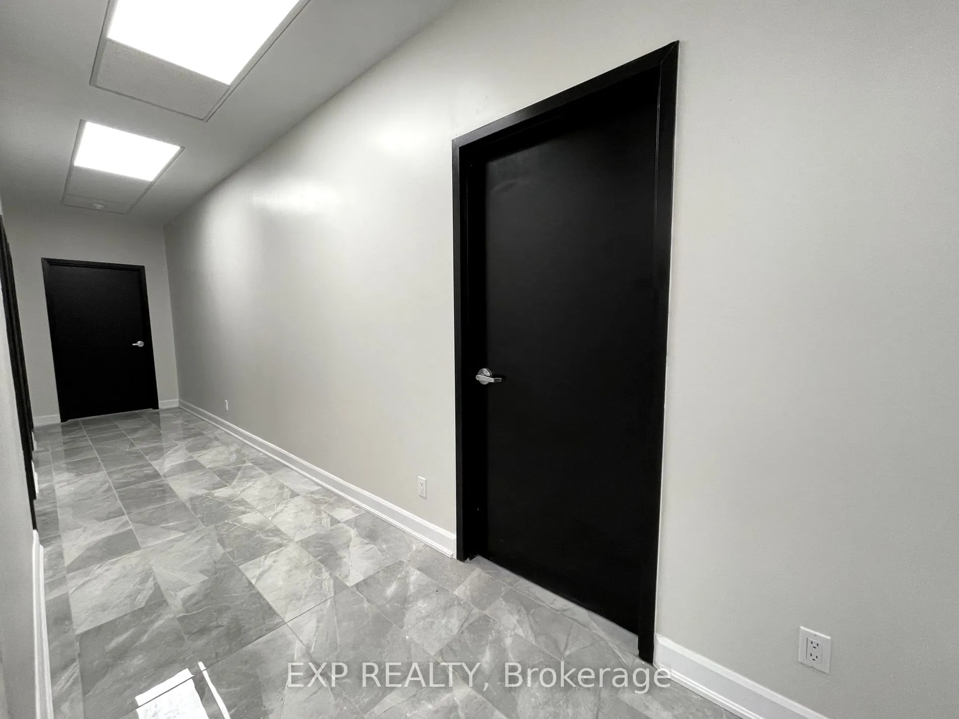 230 Lakeshore Road E, #205-5A