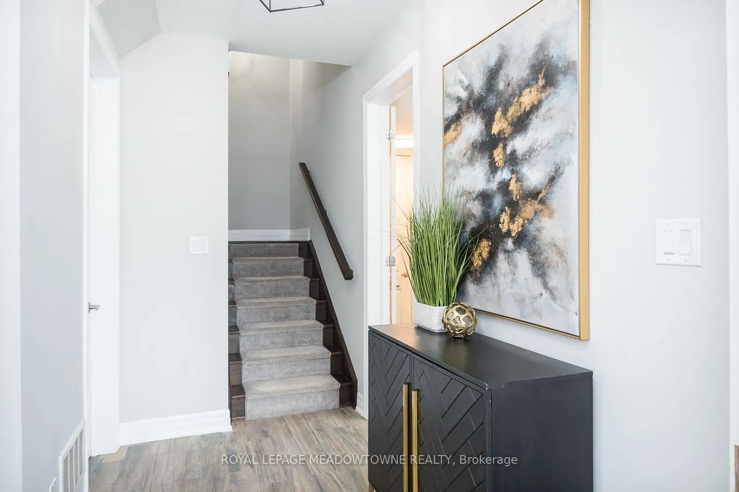 501 Buckeye Crt, #16