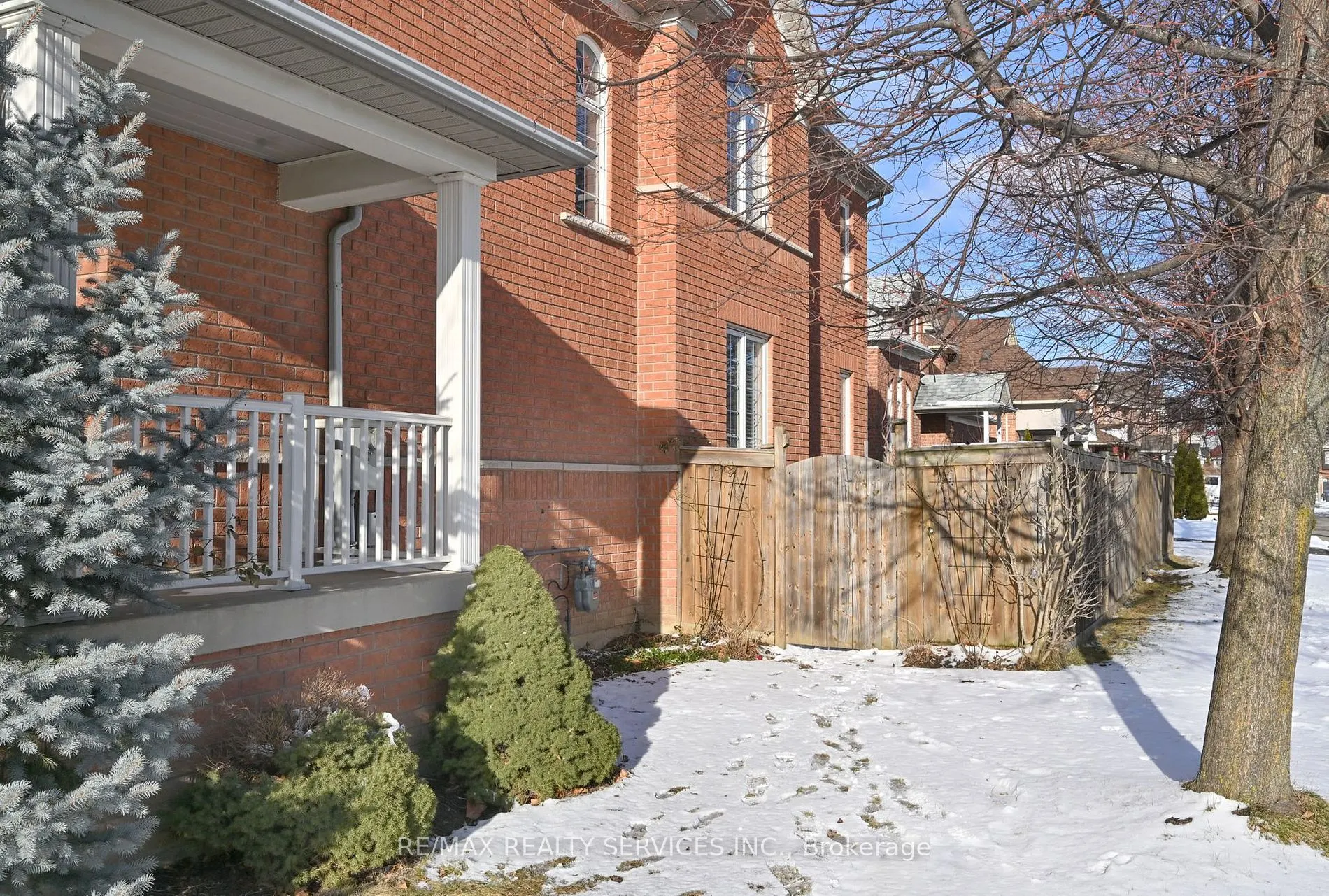99 Burnt Elm Dr, #Basement