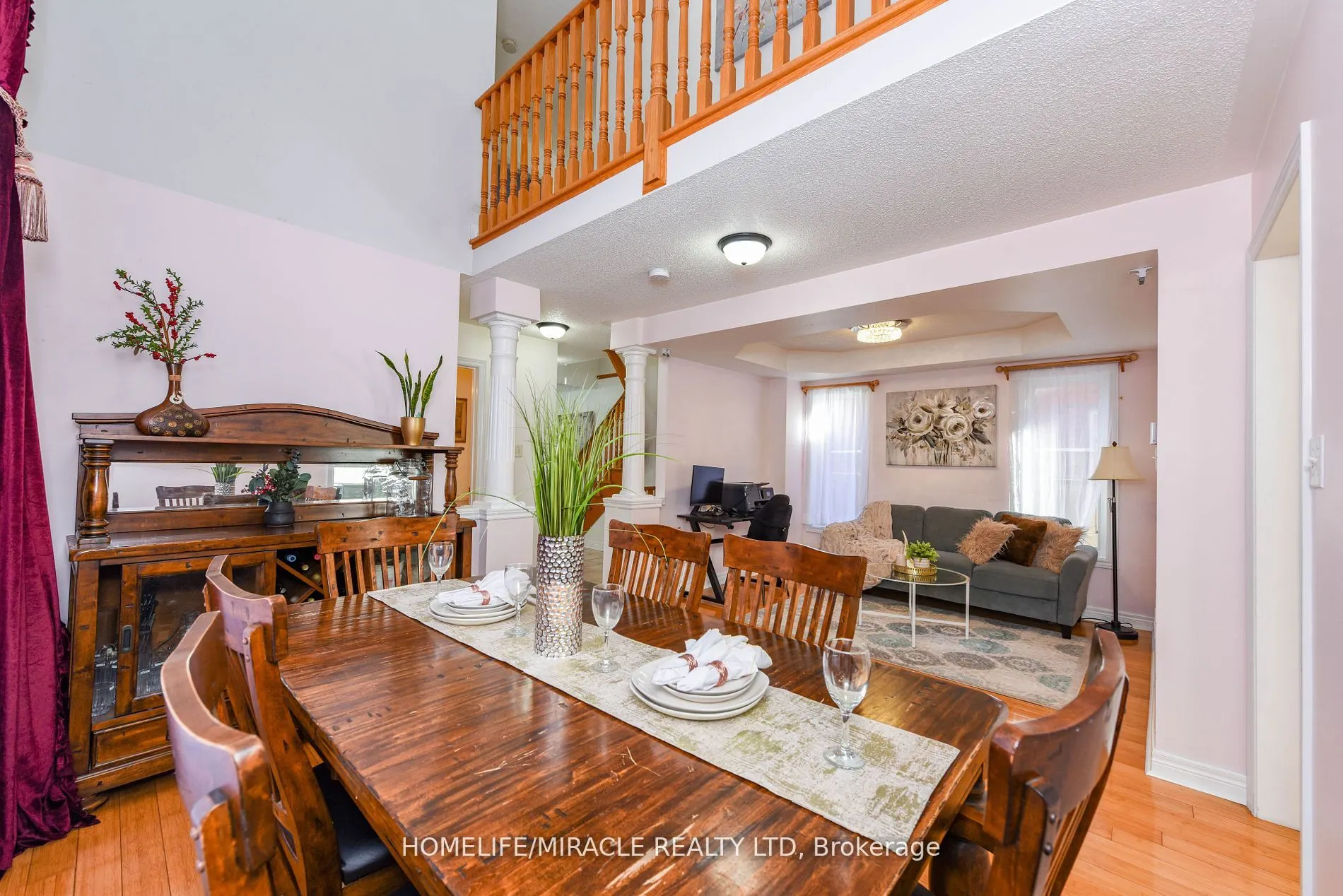 322 Ellwood Dr W
