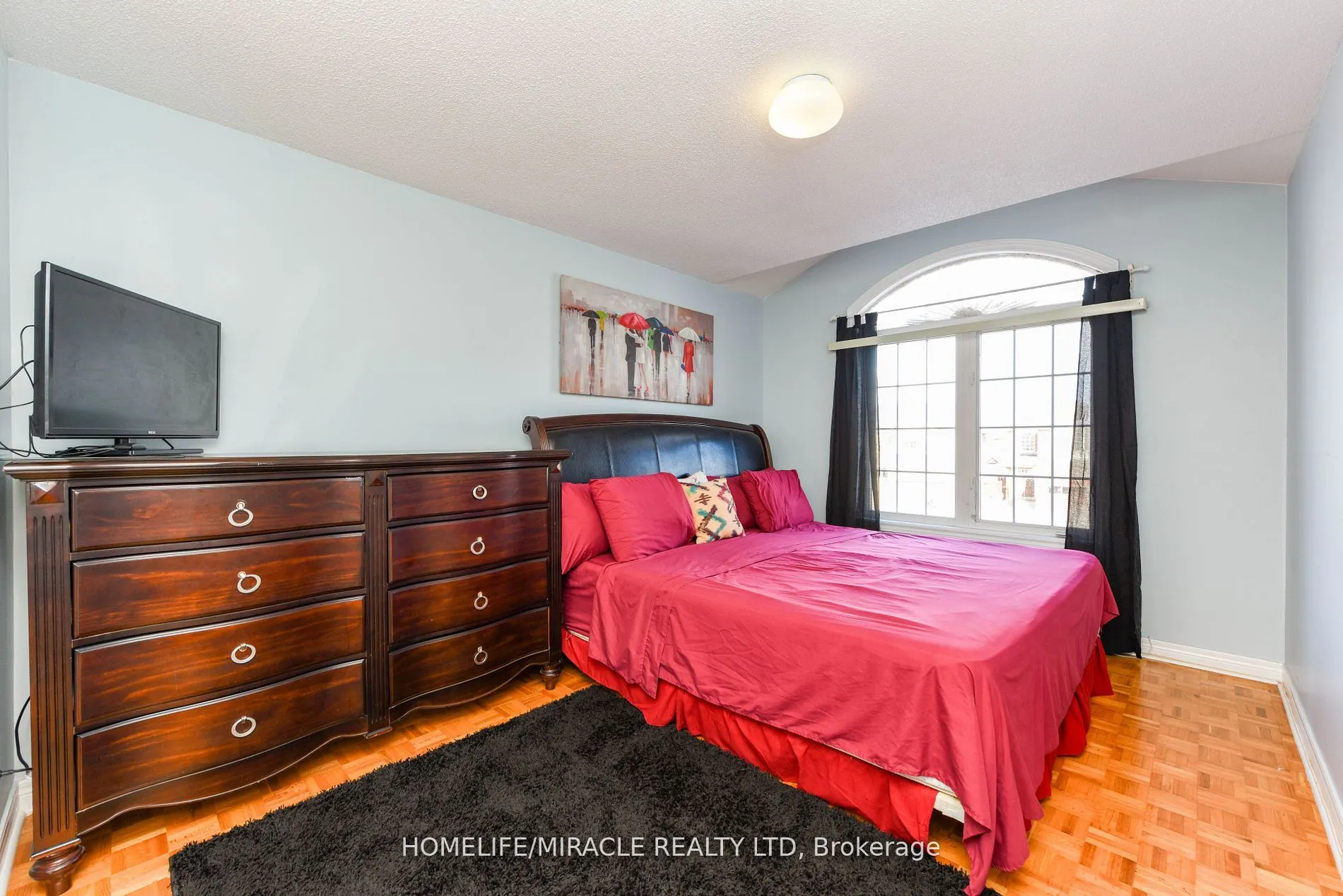 322 Ellwood Dr W