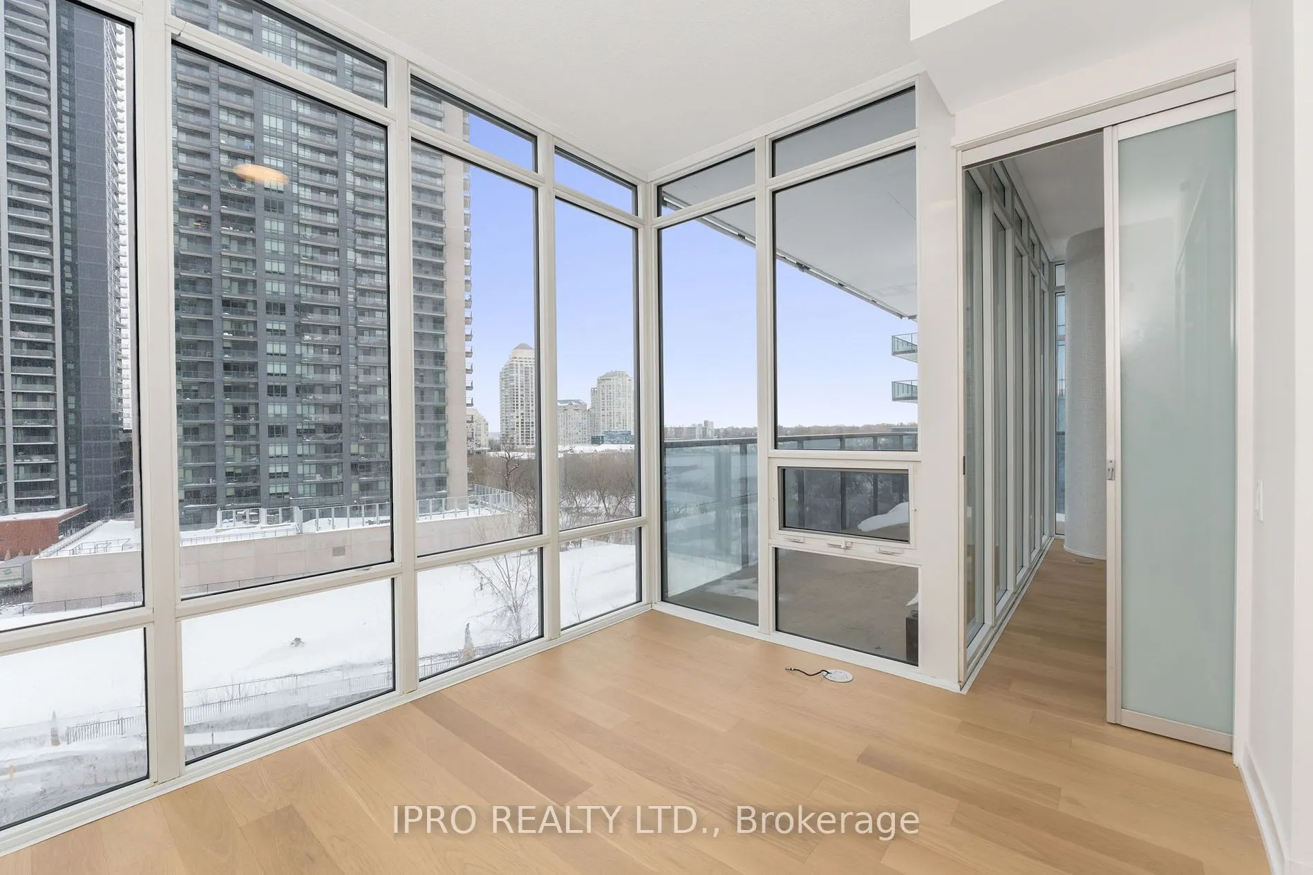 90 Park Lawn Rd, #705