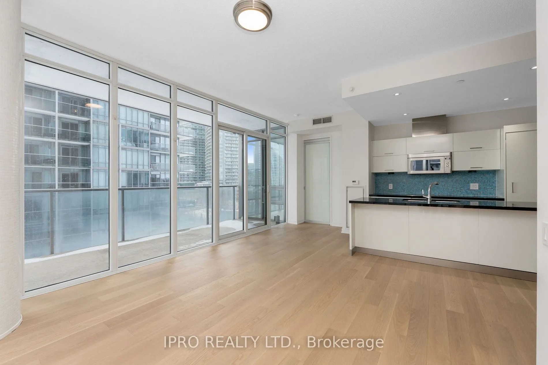 90 Park Lawn Rd, #705
