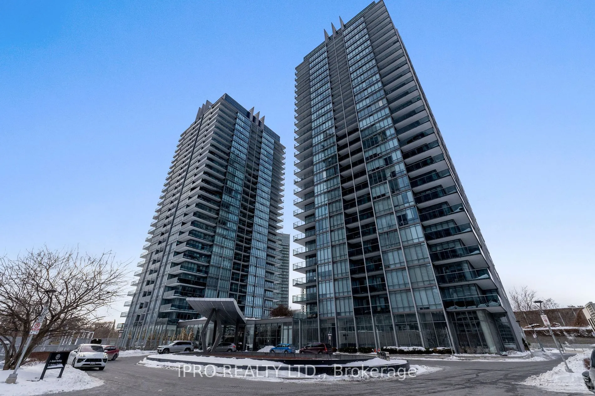 90 Park Lawn Rd, #705