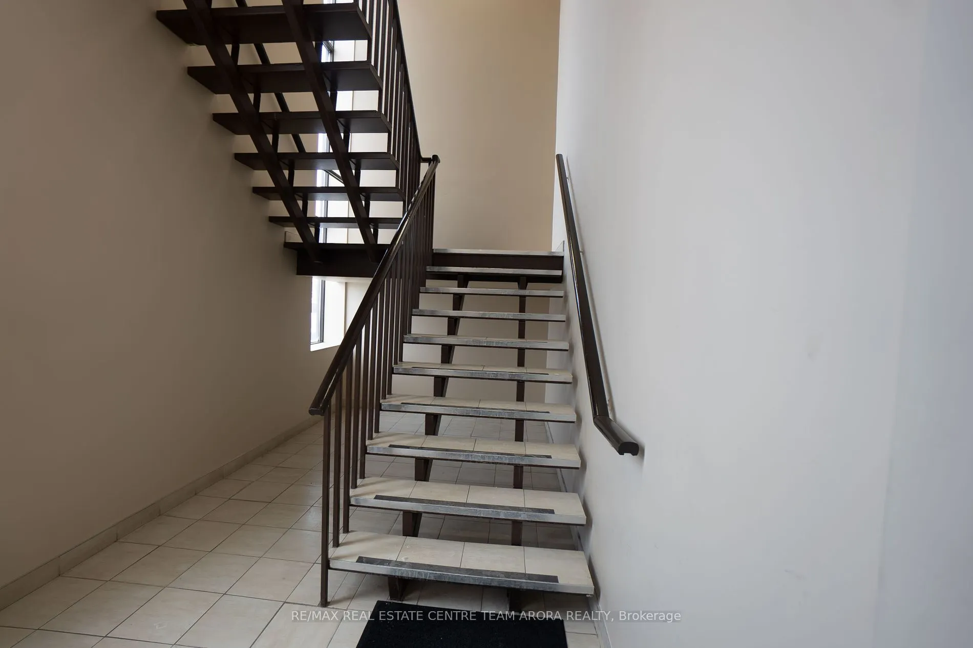 1804 Alstep Drive, #209