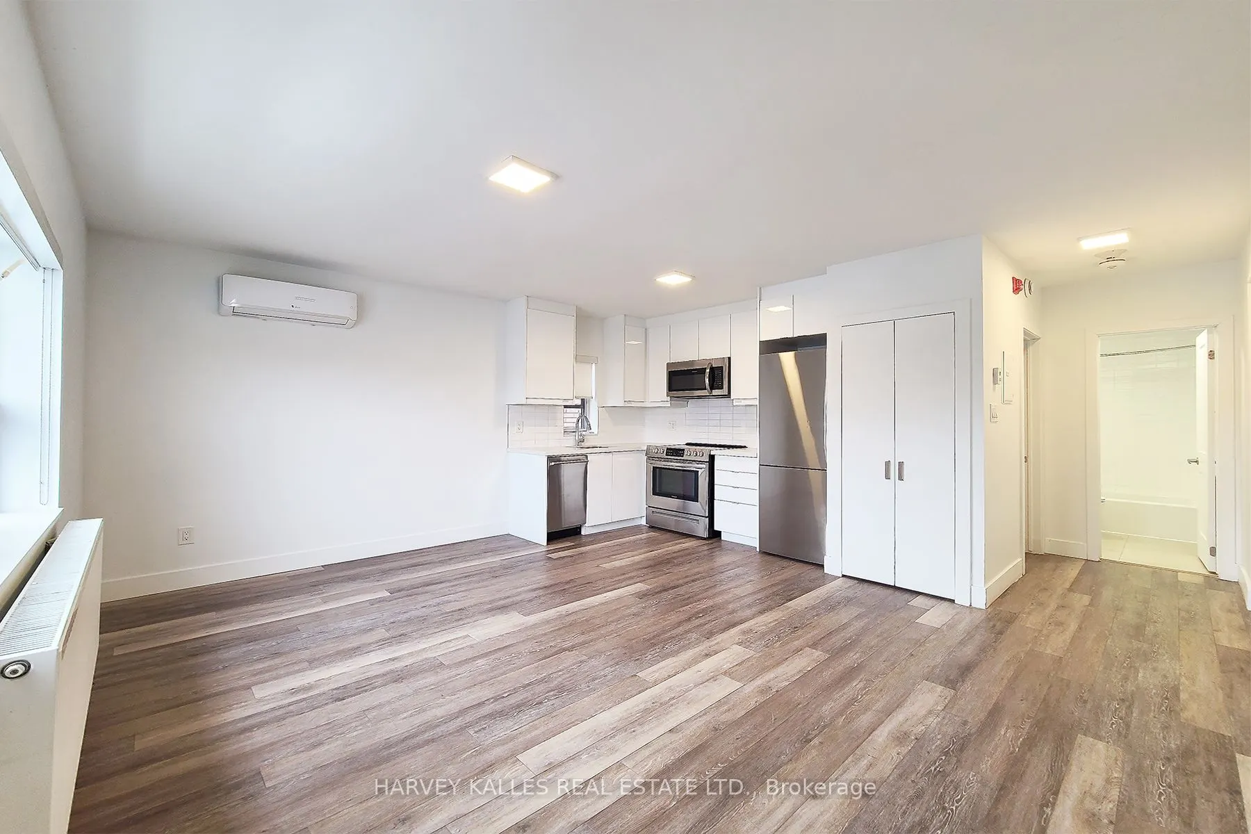 8 Castleton Ave, #12