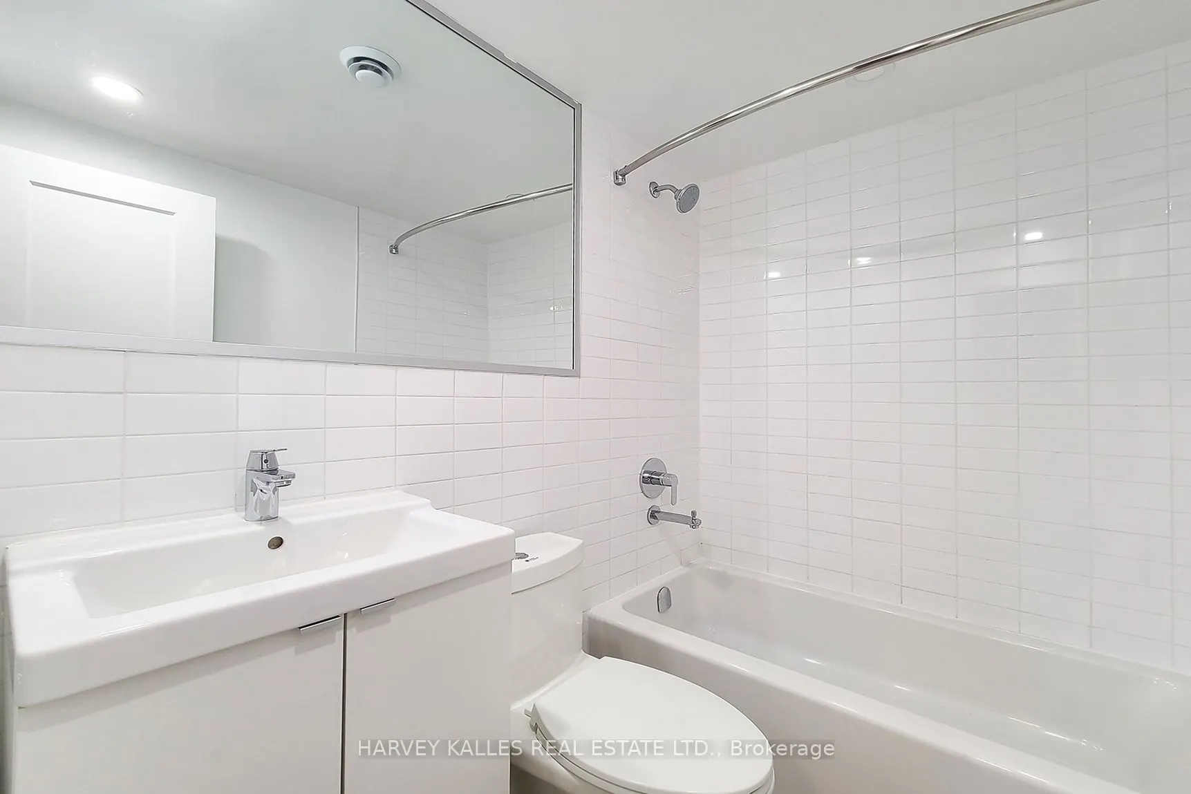 8 Castleton Ave, #12