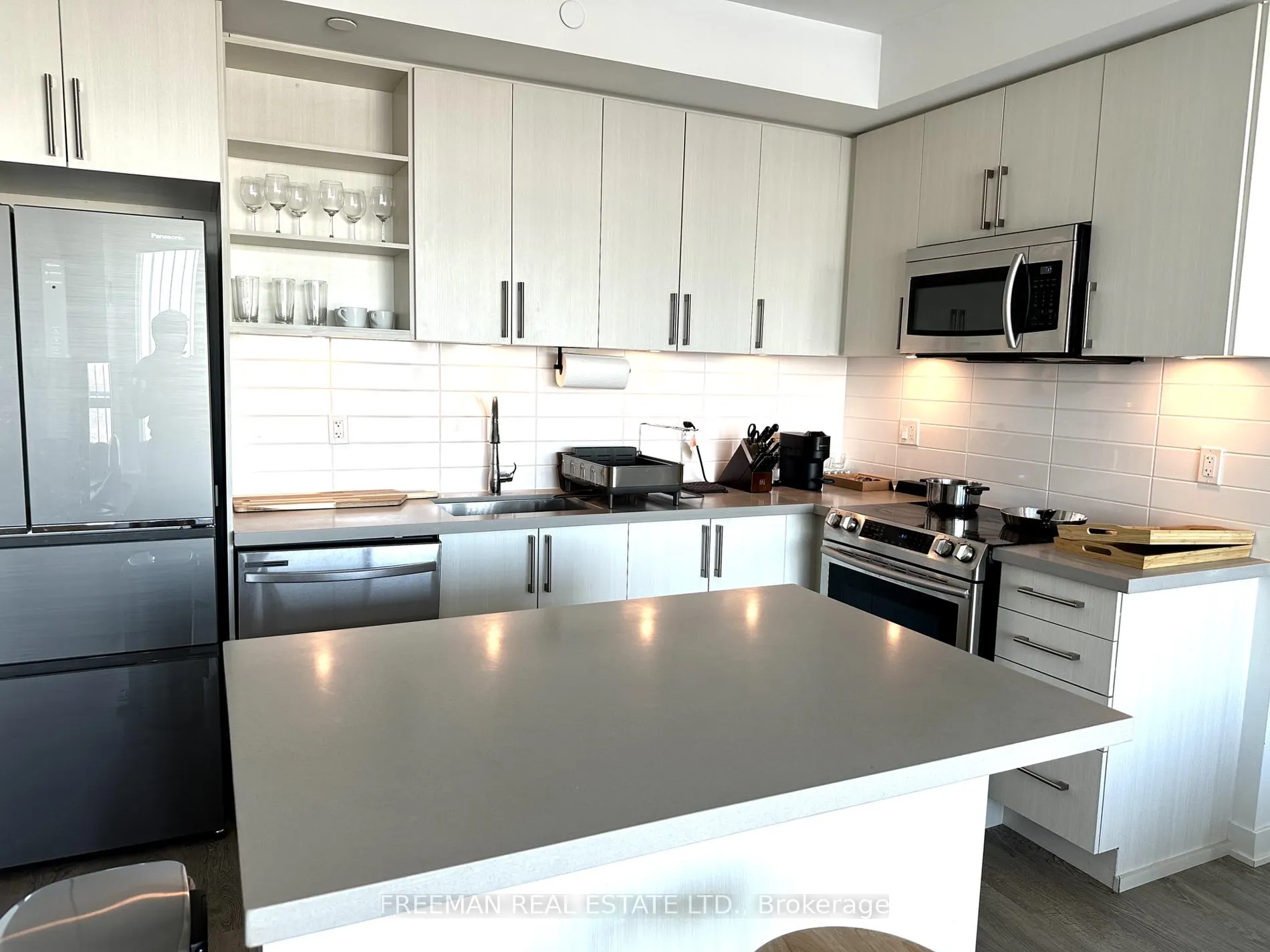 4699 Glen Erin Drive, #1509
