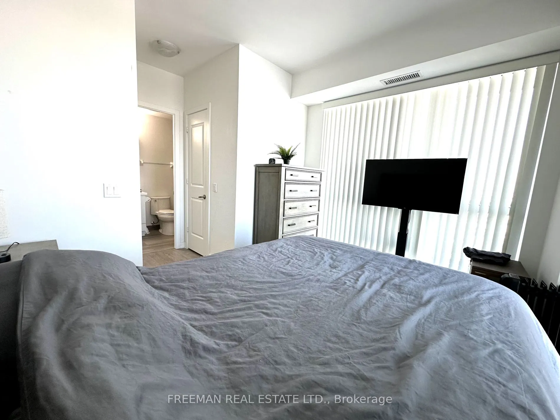 4699 Glen Erin Drive, #1509